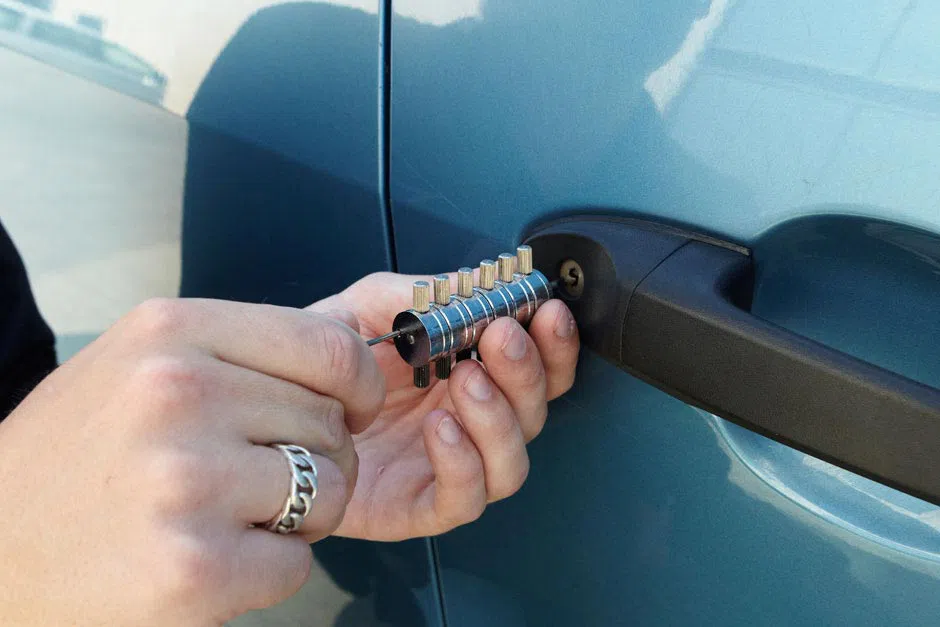 Euless Locksmith Service Euless, TX 972-810-6771 - automotive-keys-cut